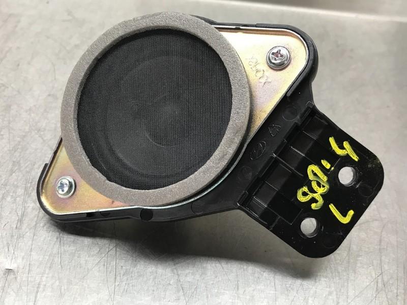 HAUT PARLEUR / ENCEINTE Hyundai i40 CW (VFC) (|963903Z000|), Dhr. M. Roggen, Stadsweg 37 37
9917 PV  WIRDUM GR., NL, Hyundai, Utilisé