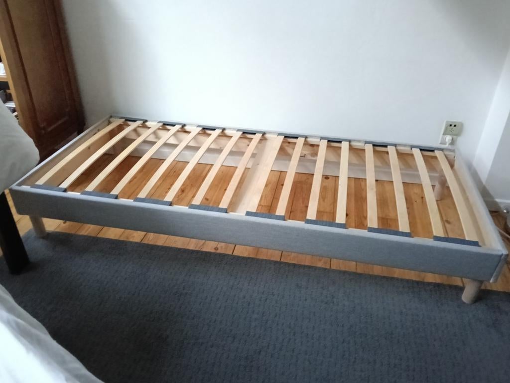 Cadre lit, Une personne