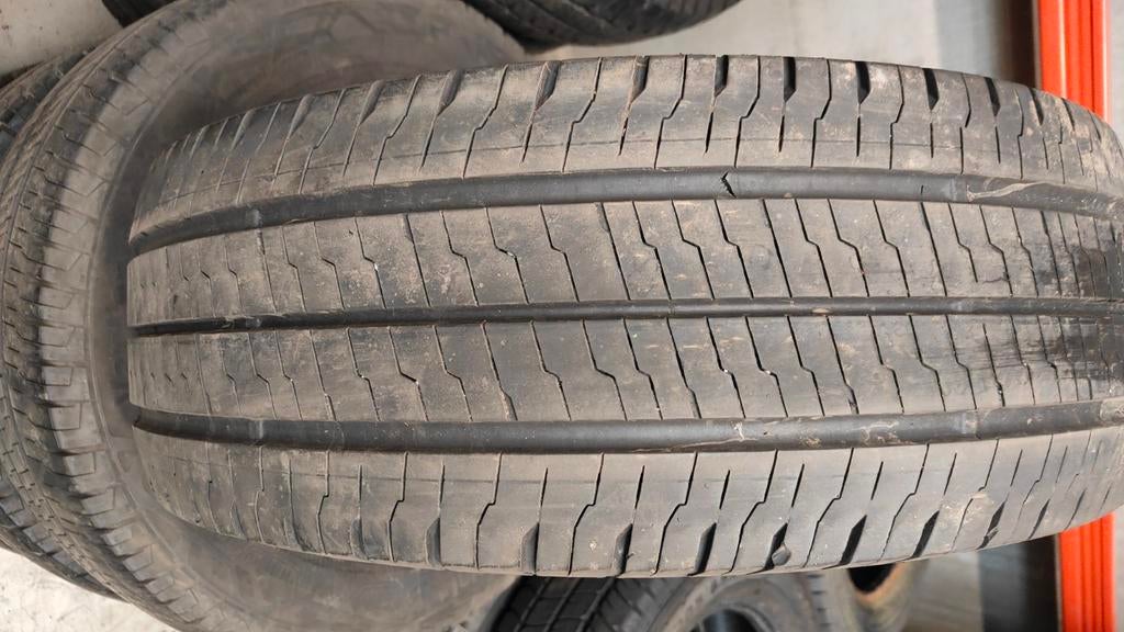 235/65r16c continental 60€ l'unité avec assemblage et équili, Enlèvement