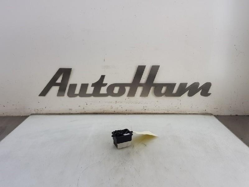 KACHELWEERSTAND Renault Captur (2R) (01-2013/-), Auto-onderdelen, Gebruikt, Renault