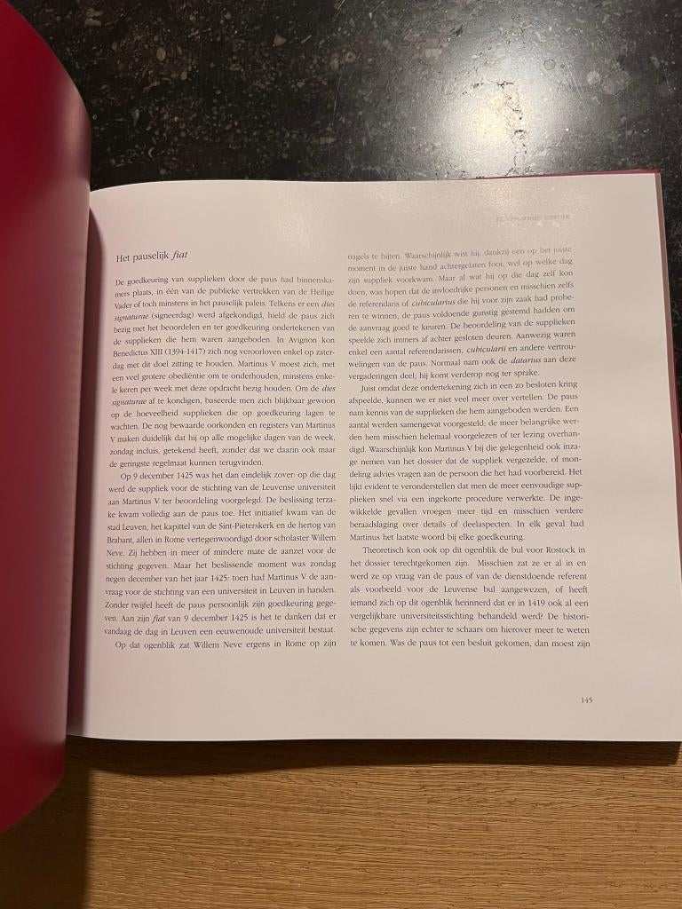 De stichtingsbul van de Leuvense universiteit 1425 - 1914, Ophalen of Verzenden, 15e en 16e eeuw, Nieuw