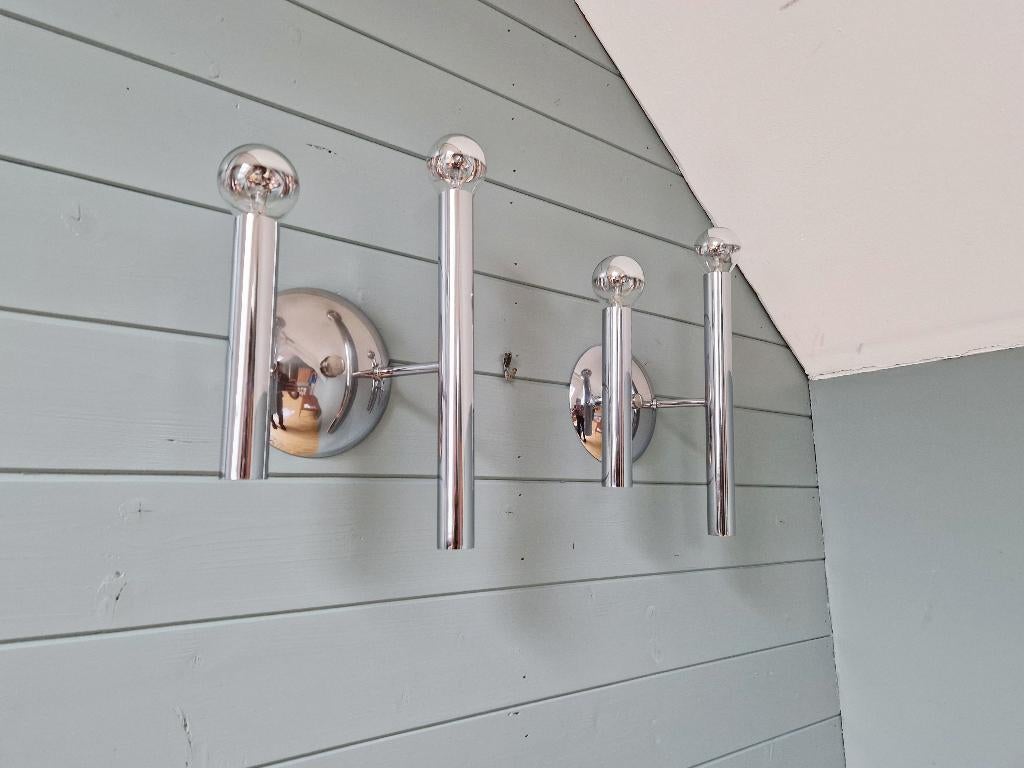 Paire d'appliques murales Space Age en métal chromé, 1970, Antiquités & Art, Enlèvement ou Envoi