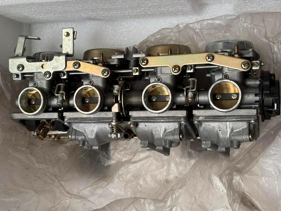 Ramp met carburatoren, Mikuni, Motoren, Ophalen of Verzenden, Gebruikt