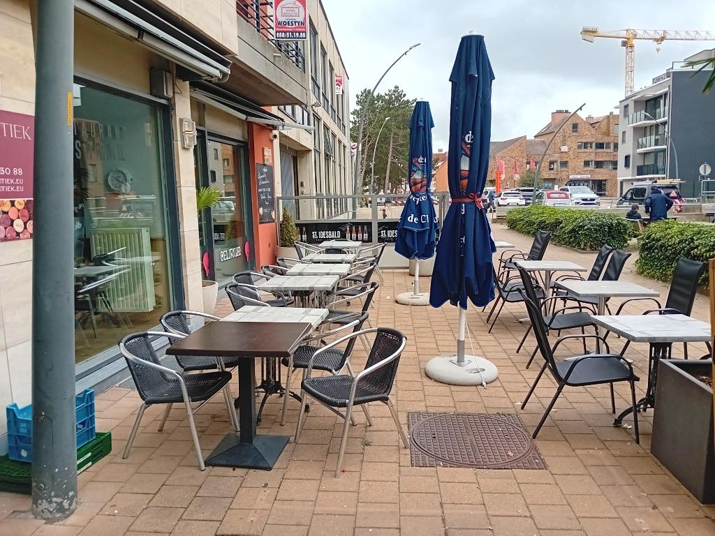 A remettre restaurant brasserie a Coxyde