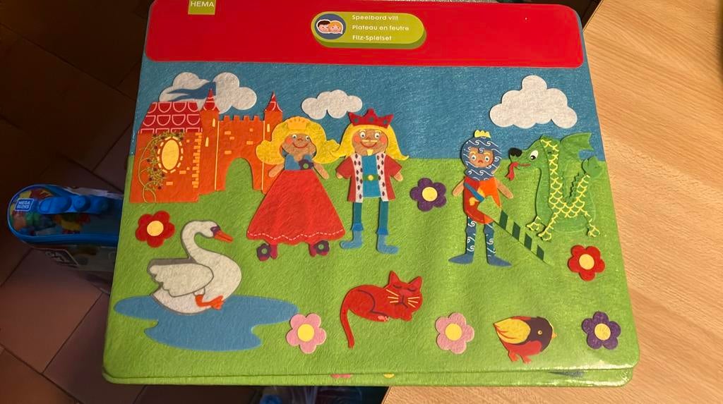 Vilten speelbord kasteel en draak, Kinderen en Baby's, Ophalen, Nieuw, Jongen of Meisje