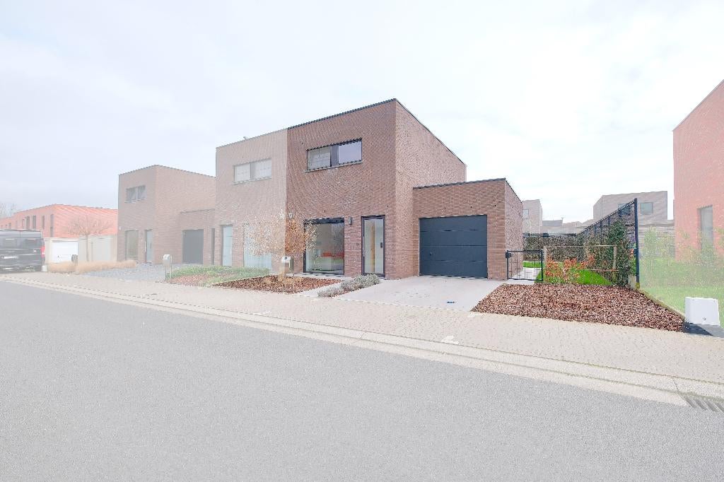 Kortemark – Recente HOB met 2 slpks en garage, Immo, 200 tot 500 m², 120 m², Twee onder één kap, 2 kamers