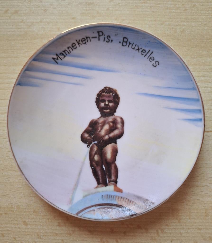 Mooi bord bordje Manneken Pis Manneke Pis Bruxelles Brussel, Antiquités & Art, Enlèvement ou Envoi