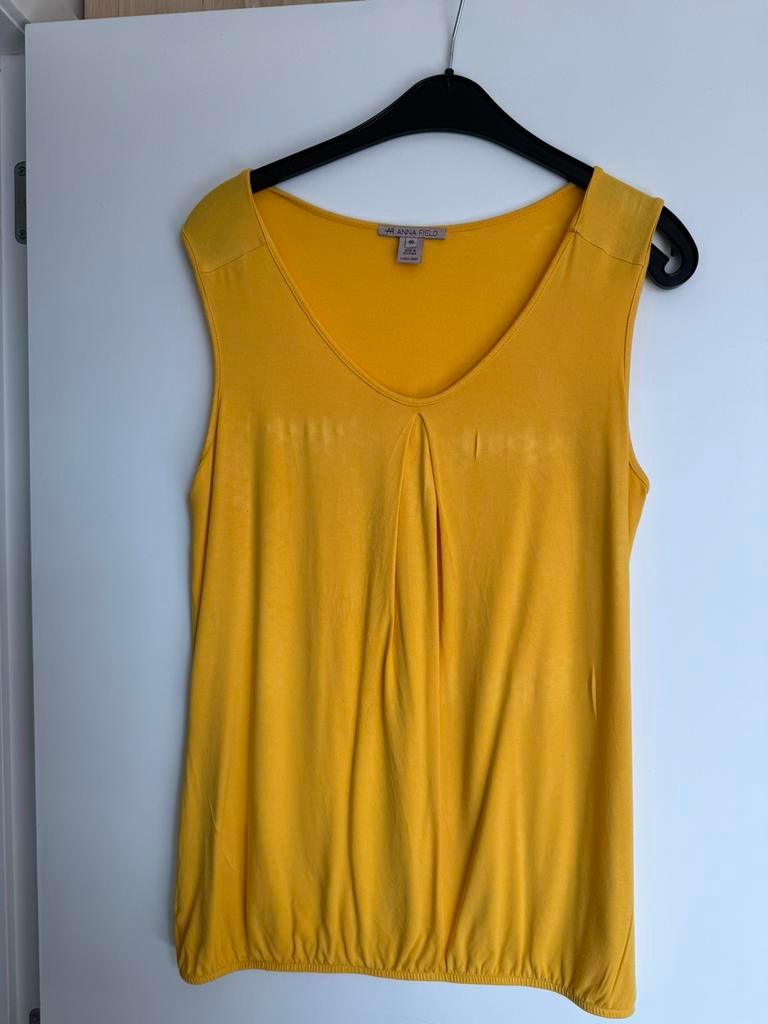 Débardeur taille 40 Anna Field, Porté