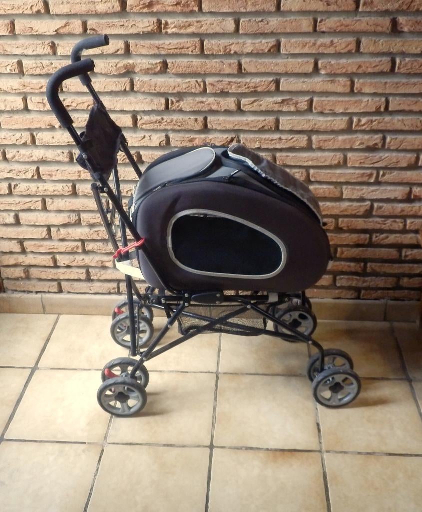 Poussette pour chien de la marque Innopet., Dieren en Toebehoren, Honden-accessoires, Zo goed als nieuw, Ophalen