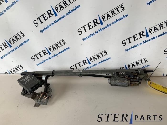 Gordelaangever links van een Mercedes E-Klasse, Ophalen of Verzenden, 3 maanden garantie, Gebruikt, Mercedes-Benz