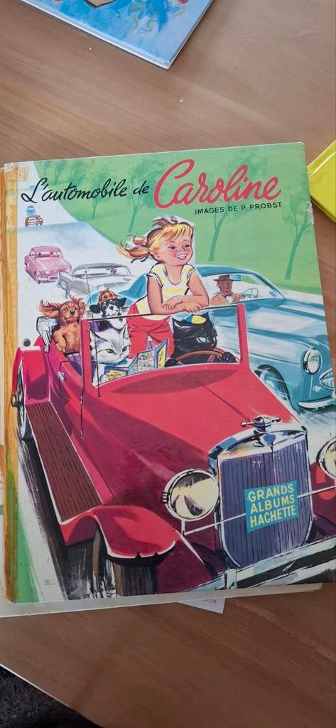 L'automobile de Caroline   de hachette de 1959