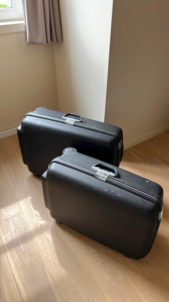 Lot de 2 valises Samsonite, Bijoux, Sacs & Beauté, Valises, 70 cm ou plus, Plastique dur, Comme neuf, Enlèvement