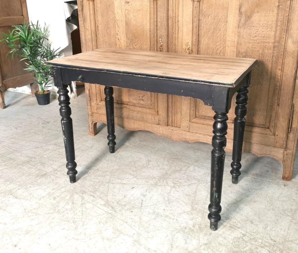 Bureau fermier en brocante ancienne noire L 99 D 54 H 75, Enlèvement