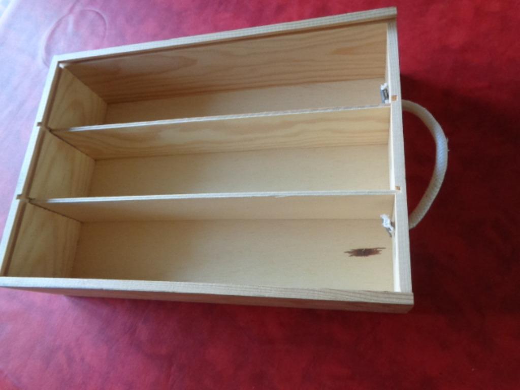 Caisse en bois pour 3 bouteilles de vin Vide sans couvercle, Envoi, Utilisé, Autres types