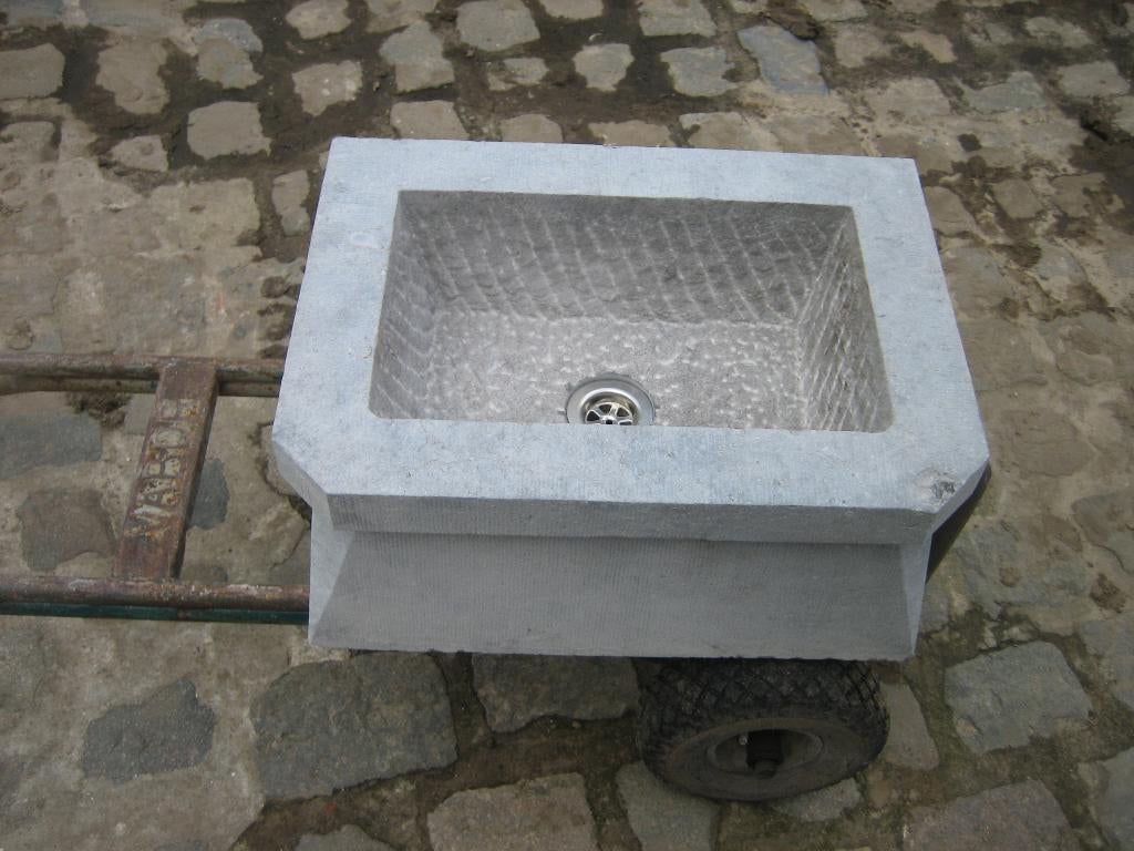 mooie oude opgekuiste gefrijnde arduinen pompbak, Tuin en Terras, Buitenkranen, Ophalen, Gebruikt