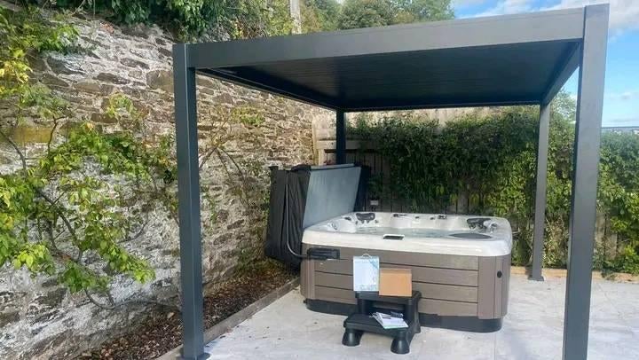 Nieuwe/compacte jacuzzi  6 pers 3 pompen volledige optie, Ophalen of Verzenden, Nieuw