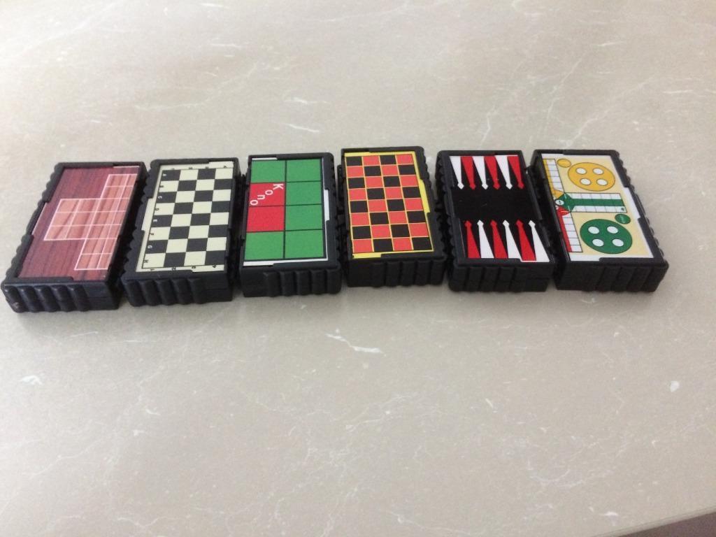 6 compacte gezelschapspelletjes, Ophalen, Zo goed als nieuw