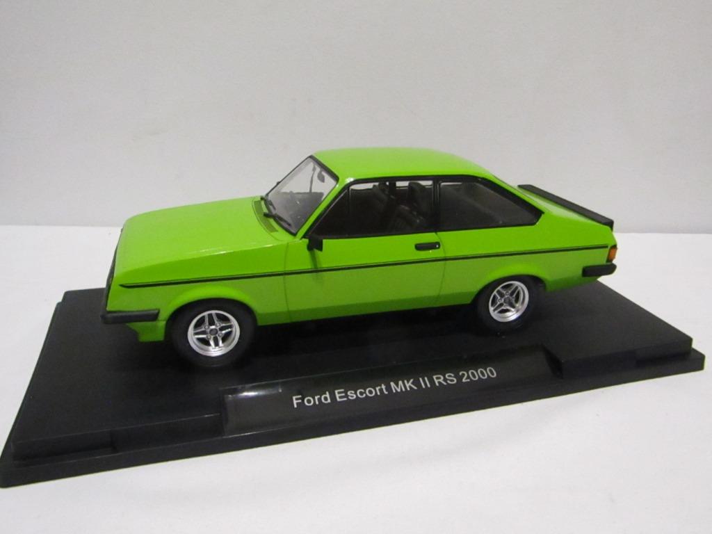 Ford Escort MK II RS 2000 - MCG 1/18, Hobby en Vrije tijd, Modelauto's | 1:18, Ophalen of Verzenden, Zo goed als nieuw, Auto, Overige merken