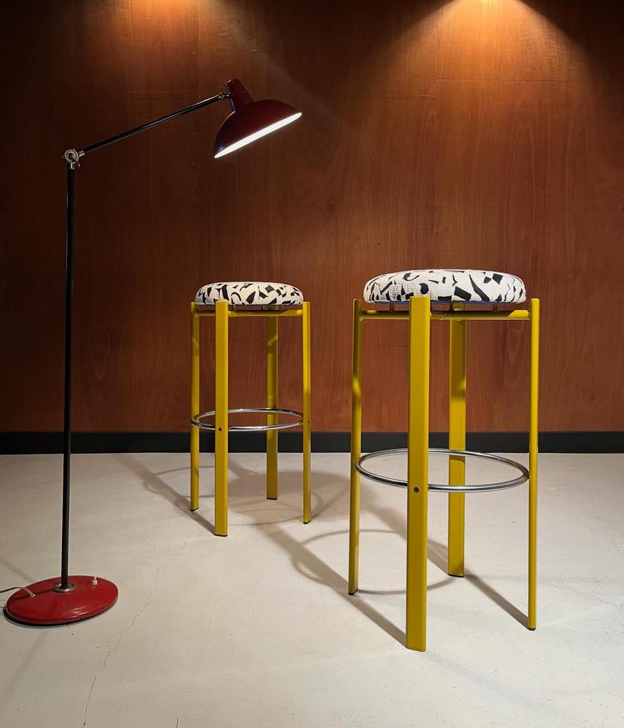 Paire de tabourets vintage 1980 ••LIVRAISON GRATUITE••, Maison & Meubles, Tabourets de bar, Comme neuf, Bois, 2 tabourets, Enlèvement