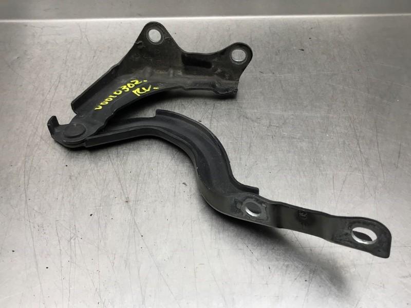 CHARNIERE DE CAPOT Hyundai i30 (GDHB5) (01-2011/12-2016), Dhr. M. Roggen, Stadsweg 37 37
9917 PV  WIRDUM GR., NL, Hyundai, Utilisé