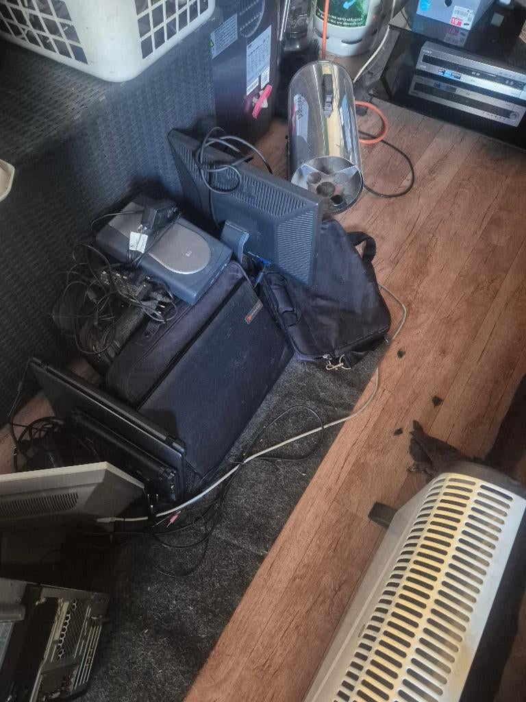 Matériel informatique, Informatique & Logiciels, Enlèvement, Utilisé, Packard Bell, HDD