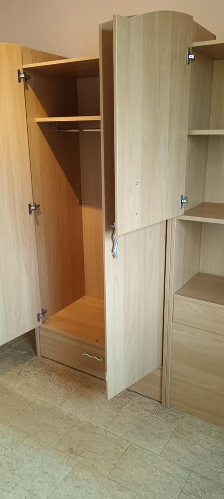 Slaapkamerkasten,2 stuks, Ophalen, Zo goed als nieuw