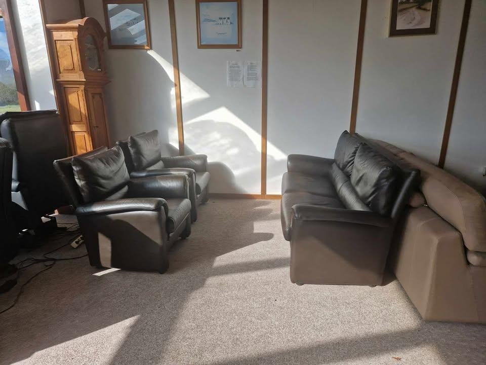 BRUINE BUFFELLEDEREN SALON 3+1+1 ZIT, Ophalen, Gebruikt, Leer