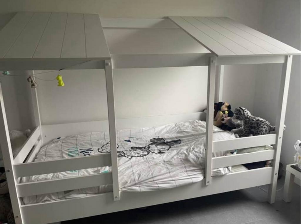 Lit de maison avec sommier, Maison & Meubles, 90 cm, Une personne, Enlèvement, Utilisé