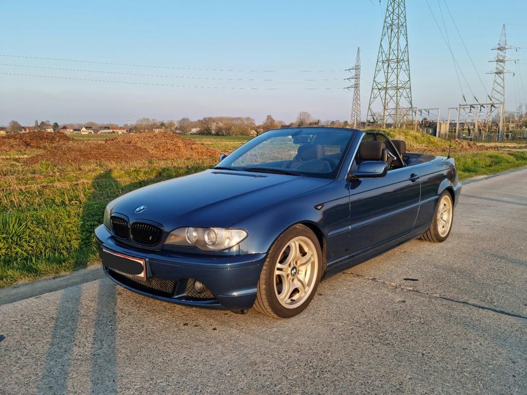 Bmw e46 cabrio 2.2 6cylinder, Auto's, BMW, Zwart, Cabriolet, Blauw, Handgeschakeld
