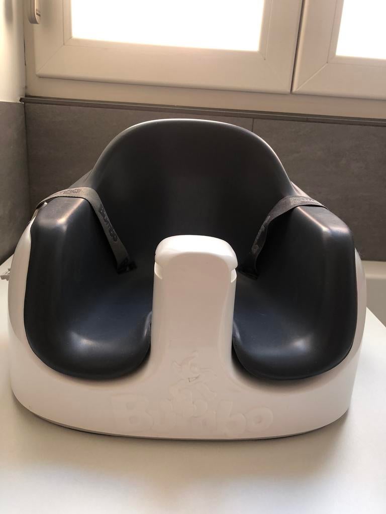 Siège multifonctions Bumbo, Enfants & Bébés, Chaises pour enfants, Utilisé, Autres types, Plateau amovible, Ceinture(s), Réducteur de chaise