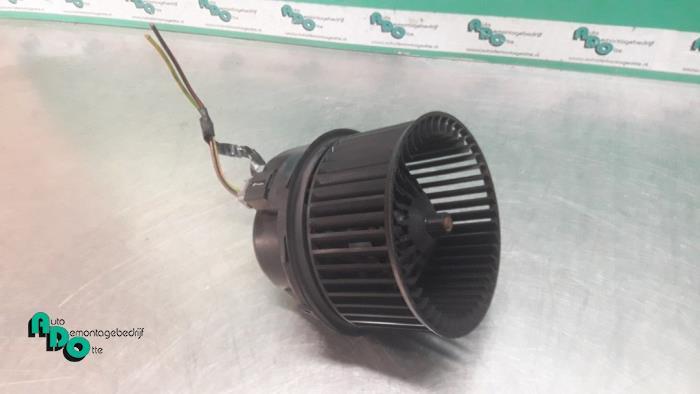 Moteur de ventilation chauffage d'un Ford Focus (Focus 04-), Autos : Pièces & Accessoires, Autres pièces automobiles, Ford, Utilisé