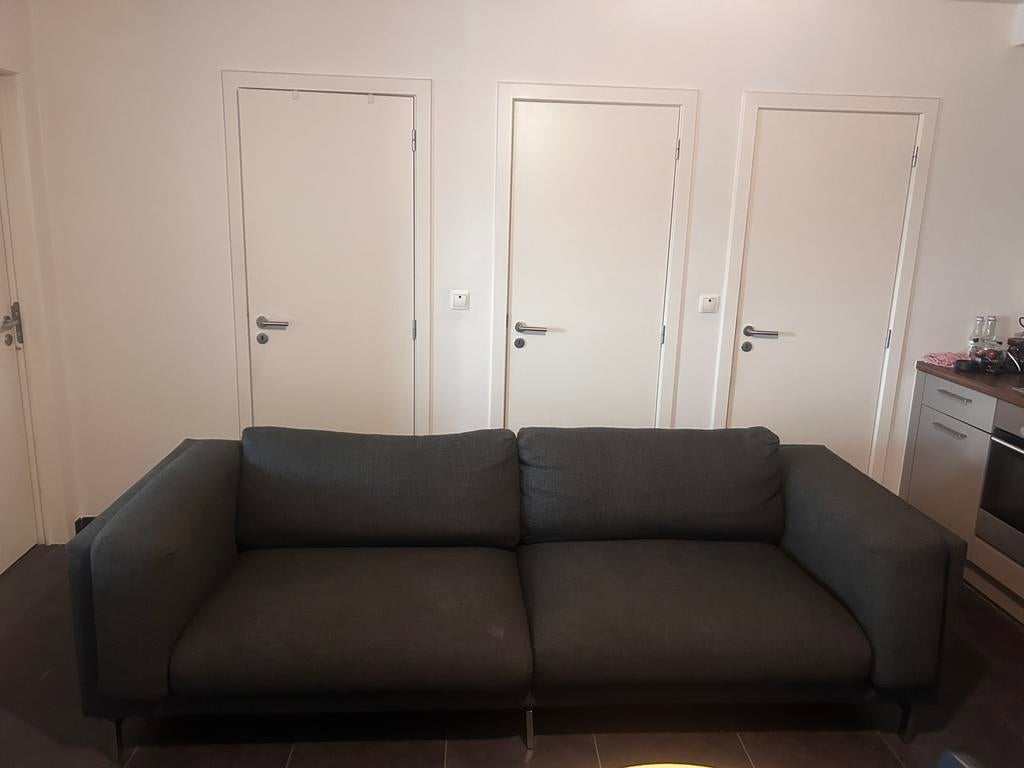 Grijze 3-persoons zetel, Ophalen, Gebruikt, Driepersoons, 75 tot 100 cm