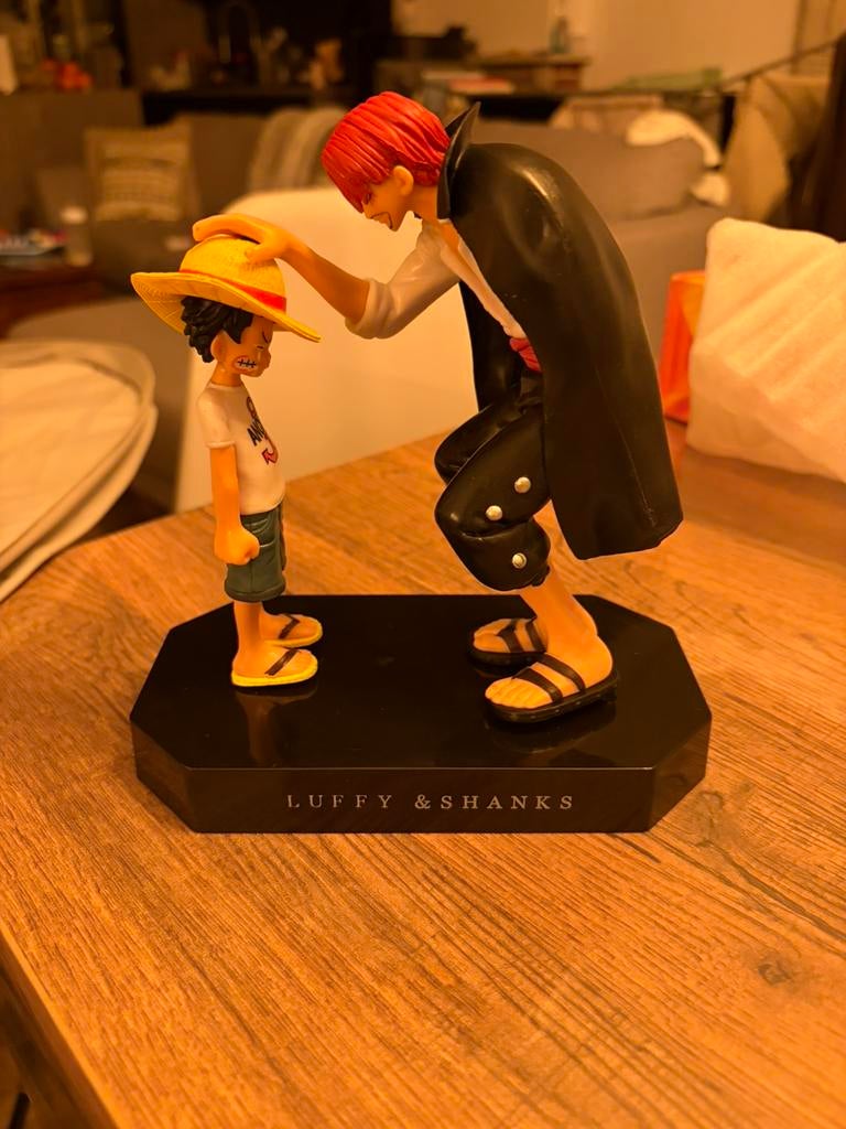 One Piece - Figurine Luffy & Shanks, Enlèvement ou Envoi, Comme neuf