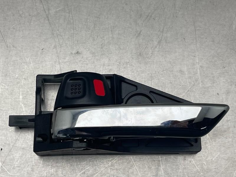 POIGNEE EXTERIEURE ARRIÈRE GAUCHE Suzuki Vitara (LY / MY), Utilisé, Arrière, Suzuki