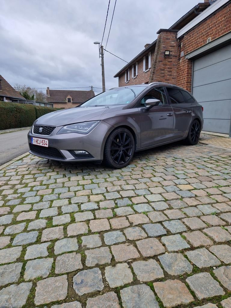 Seat leon st 1.6tdi style, Auto's, Particulier, Radio, Te koop, Benzine