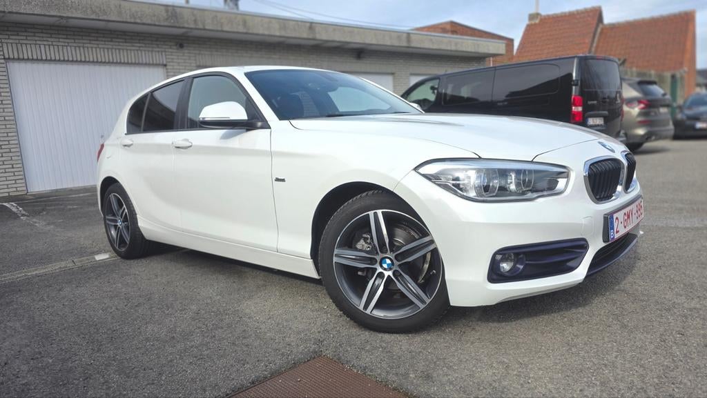 BMW 118i M-Pakket 
2018 – Benzine – 88400km, 100 kW, 1345 kg, 1 Reeks, Leder en Stof