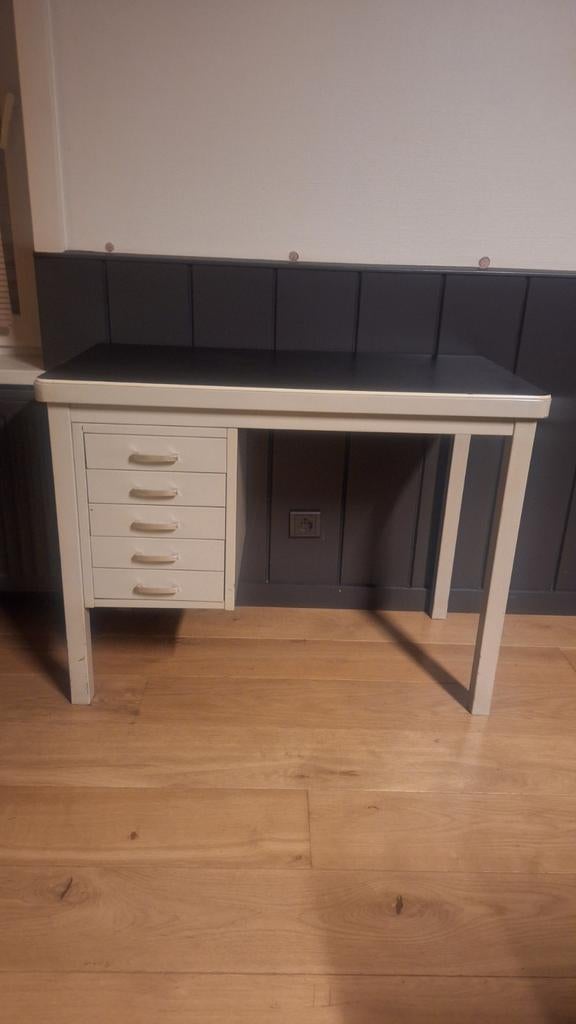 Gispen bureau jaren '50-'60, Ophalen, Bureau