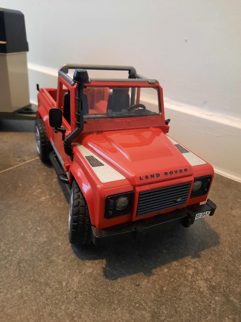 Bruder jeep en trailer, Ophalen, Zo goed als nieuw