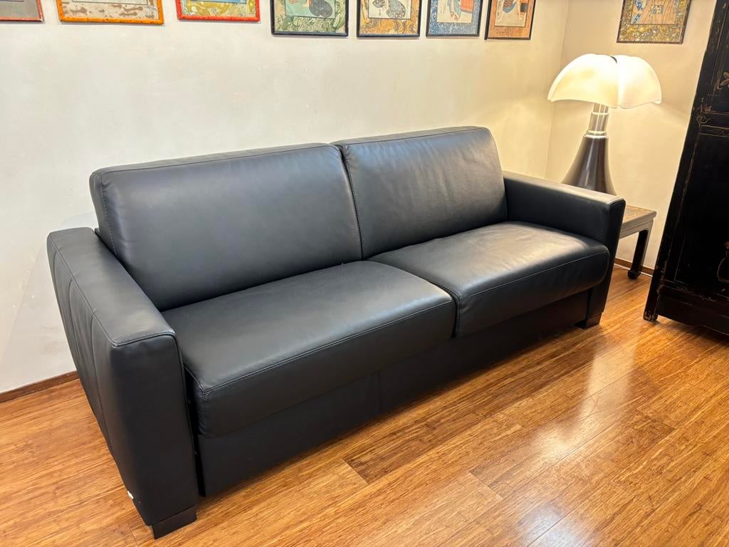 Exclusief lederen zetelbed 2 pers. Showroom staat, Huis en Inrichting, Ophalen, Zo goed als nieuw