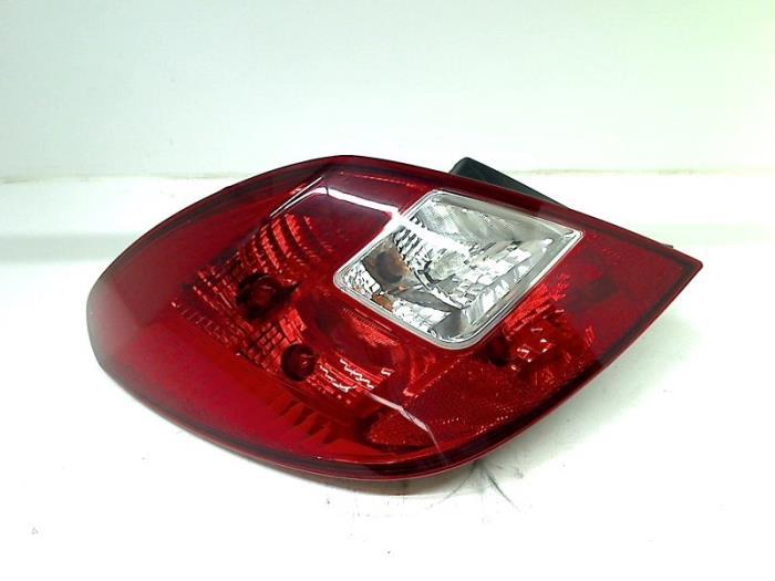 Achterlicht links van een Opel Corsa, Auto-onderdelen, Gebruikt, -, -, Opel