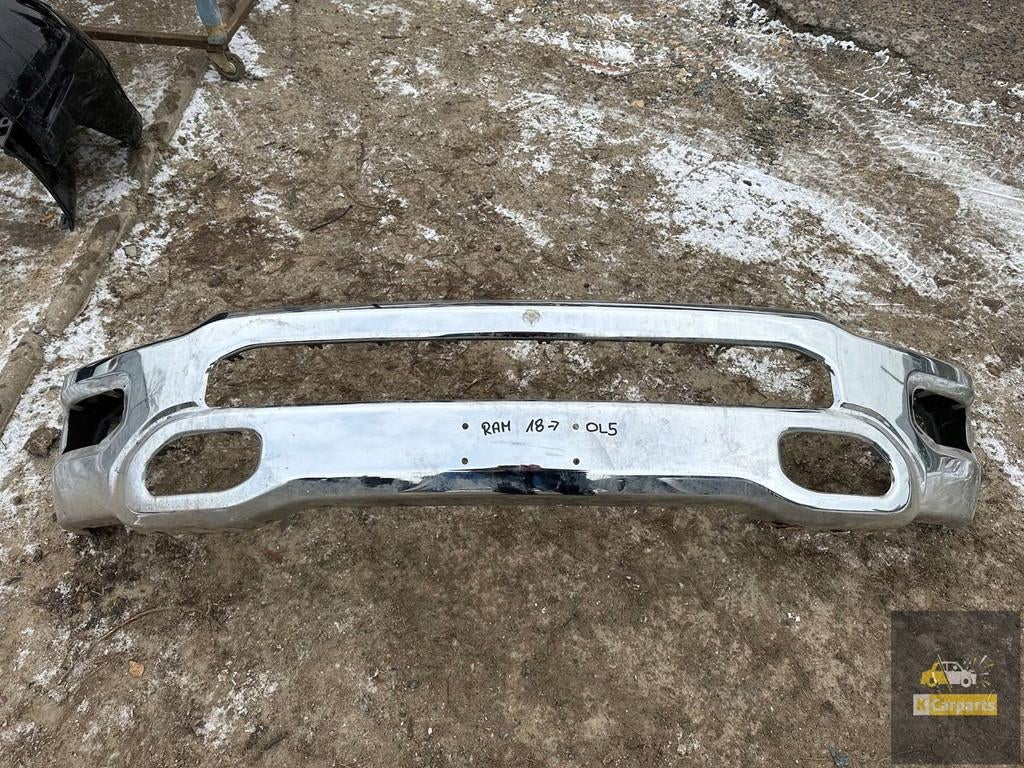 Dodge Ram V 18- voorbumper, Auto-onderdelen, Carrosserie, Bumper, Dodge, Gebruikt