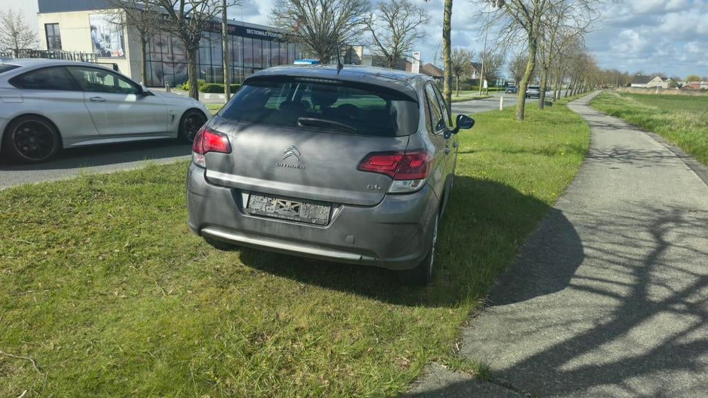 Citroen c4 benzine automaat van 2016 wordt gekeurd, Auto's, Citroën, Stof, 5 deurs, Particulier, C4