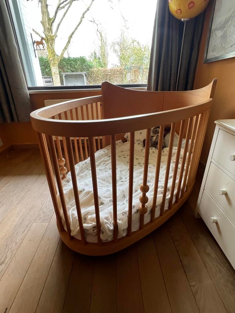 Beau lit pour bébé. Matelas inclus., Enfants & Bébés, Berceaux & Lits, Enlèvement, Comme neuf