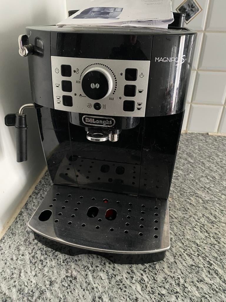 Machine a cafe a grains Delonghi, Electroménager, Enlèvement, Utilisé