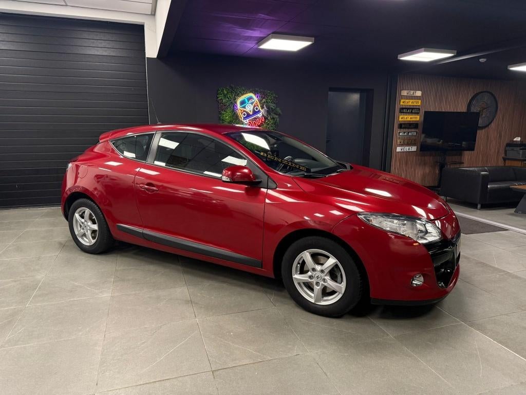 RENAULT MEGANE SPORT COUPE 2012 BENZINE 111.000 KM, Autos, Euro 5, 110 kW, Entreprise, Noir