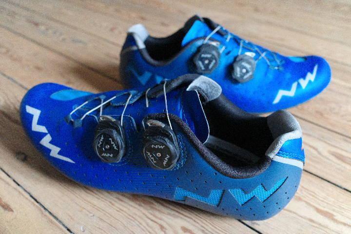 Northwave Revolution 42 carbon fietsschoenen voor dames, Gebruikt, Schoenen, Overige maten, Ophalen of Verzenden