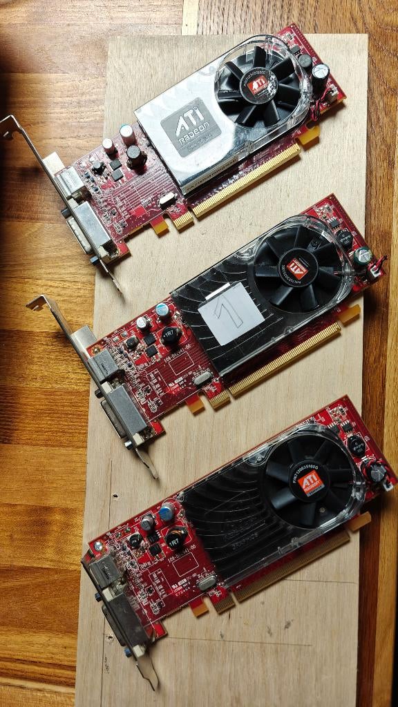 carte graphique ATI Radeon HD 3450, version DMS59, Informatique & Logiciels, AMD, Enlèvement ou Envoi, TV-Out, PCI Express 2