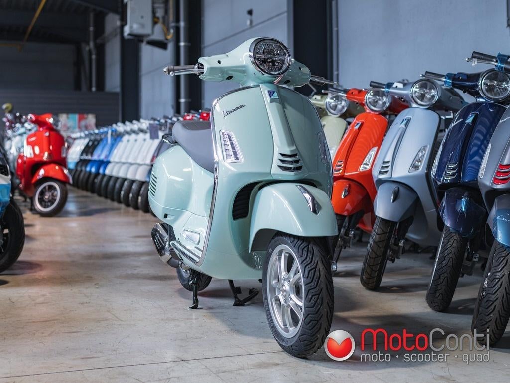 Vespa GTS 125 Classica ABS [Fijn 0,0%] [-5%], Fietsen en Brommers, Scooters | Vespa, Ophalen, Overige modellen, Nieuw, 125 cc