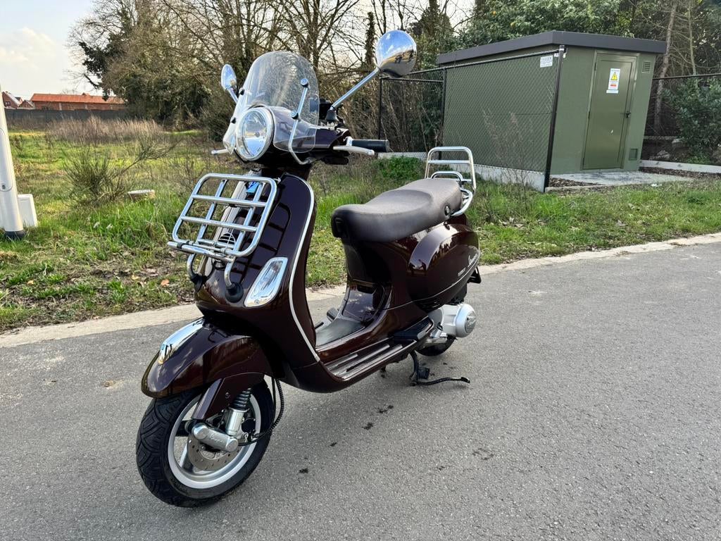 VESPA TOURING 125 CC 8263 KM 1e eigenaar NIEUWSTAAT, Fietsen en Brommers, Scooters | Vespa, Ophalen, 125 cc, Benzine, Vespa LX