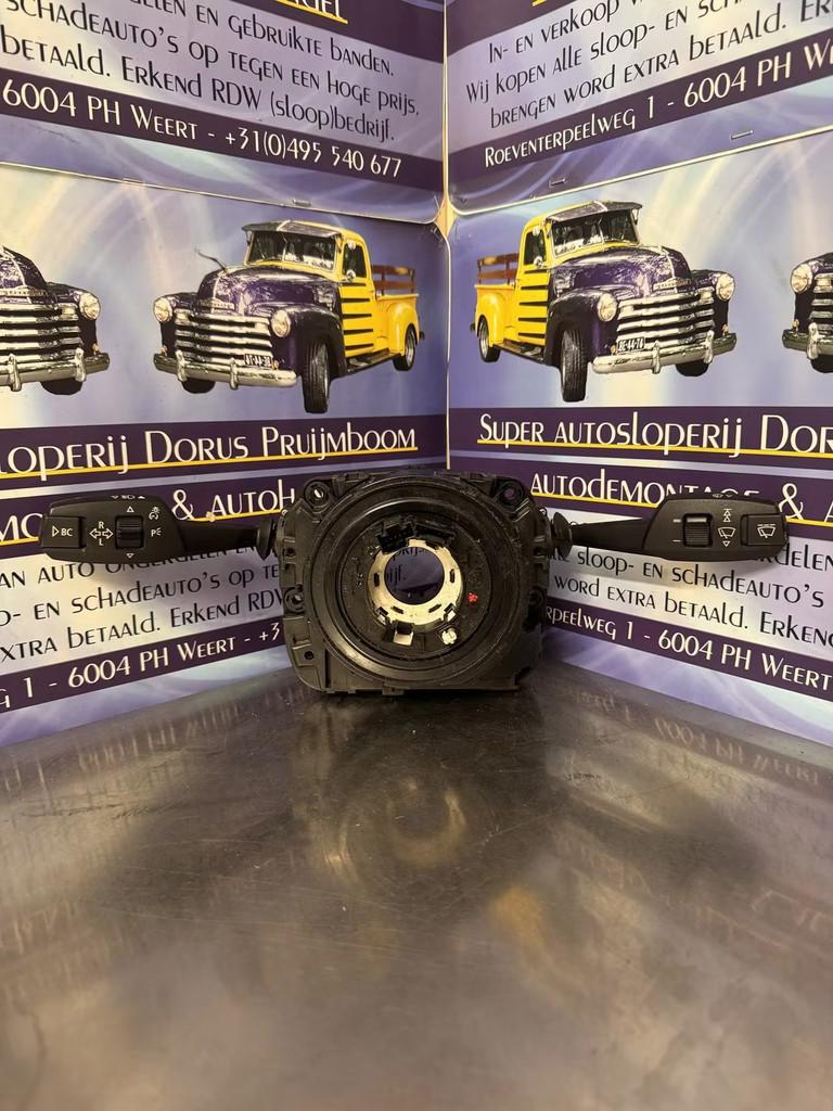 BMW e90 stuurconbischakelaar, Petuelring 130
80788  Munich, DE, Gebruikt, Info@bmw.de, BMW